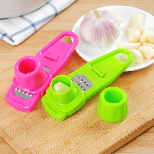 Garlic Press Grater Slicer Plastic Grinding Tool Kitchen Accessories(random color ) - AVORA