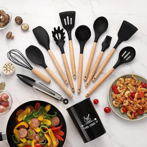 12 Pcs Set Wooden Handle Silicone Kitchen Utensils With Storage Bucket High Temperature Resistant And Non Stick Pot Spatula Spoon( Random Color ) - AVORA